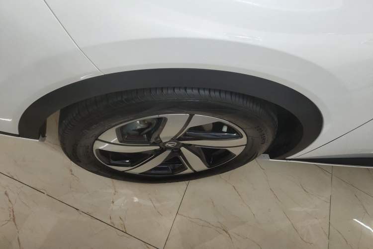 Used CHANGAN CS55PLUS 2024 3rd Generation 1.5T DCT Excellence Model Left Front Wheel Hub