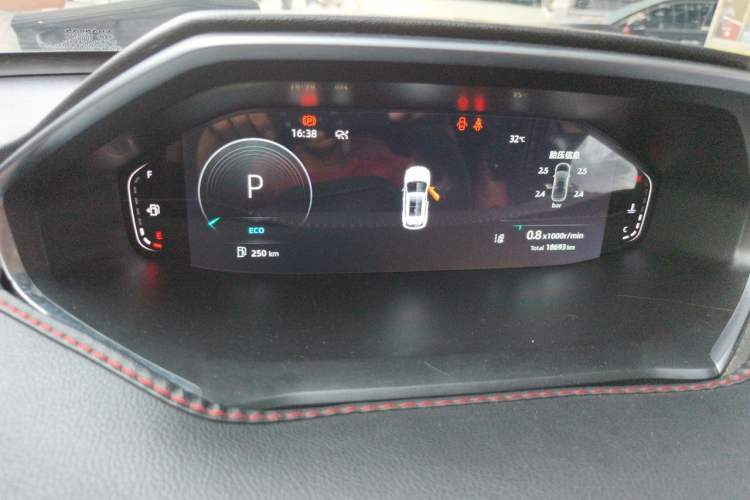 Used CHANGAN CS55PLUS 2024 3rd Generation 1.5T DCT Prestige Model Odometer Close Up