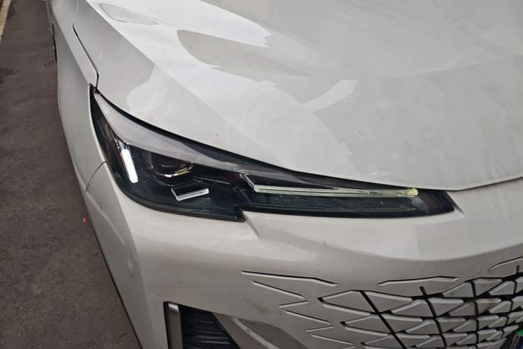 Used CHANGAN CS55PLUS 2024 3rd Generation 1.5T DCT Prestige Model Right Front Headlight