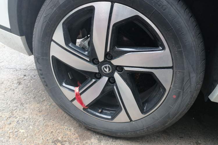 Used CHANGAN CS55PLUS 2024 3rd Generation 1.5T DCT Excellence Model Right Front Wheel Hub