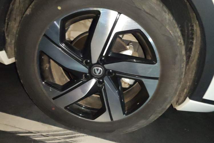 Used CHANGAN CS55PLUS 2024 3rd Generation 1.5T DCT Prestige Model Right Front Wheel Hub