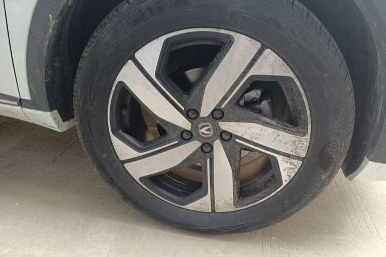 Used CHANGAN CS55PLUS 2024 3rd Generation 1.5T DCT Excellence Model Right Front Wheel Hub