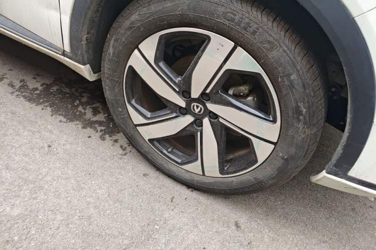 Used CHANGAN CS55PLUS 2024 3rd Generation 1.5T DCT Prestige Model Right Front Wheel Hub