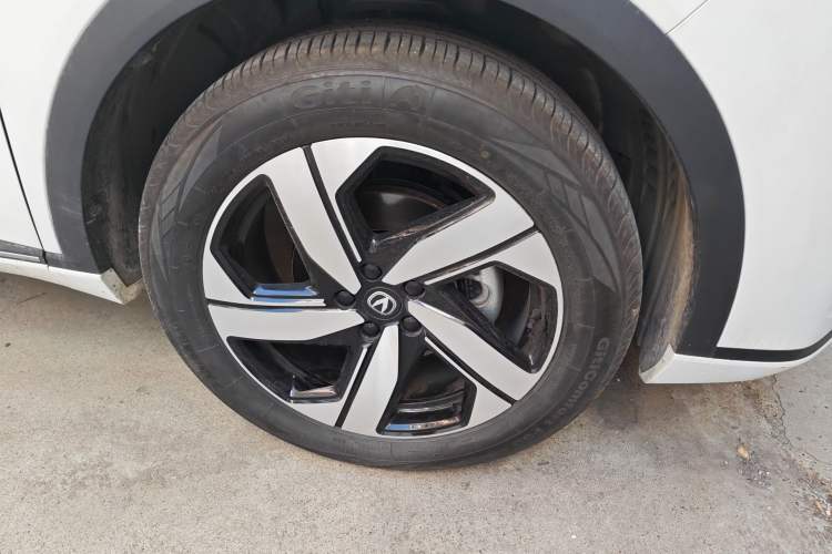 Used CHANGAN CS55PLUS 2024 3rd Generation 1.5T DCT Excellence Model Right Front Wheel Hub