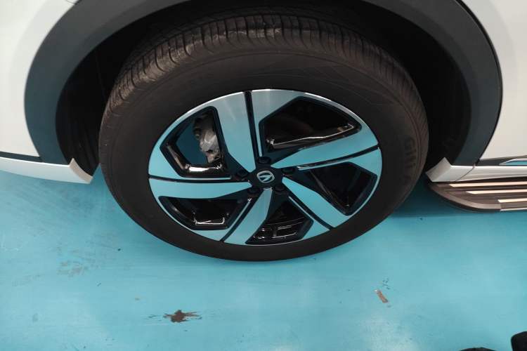 Used CHANGAN CS55PLUS 2024 3rd Generation 1.5T DCT Prestige Model Right Rear Wheel Hub