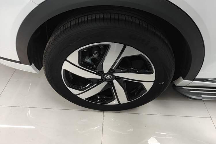 Used CHANGAN CS55PLUS 2024 3rd Generation 1.5T DCT Prestige Model Right Rear Wheel Hub