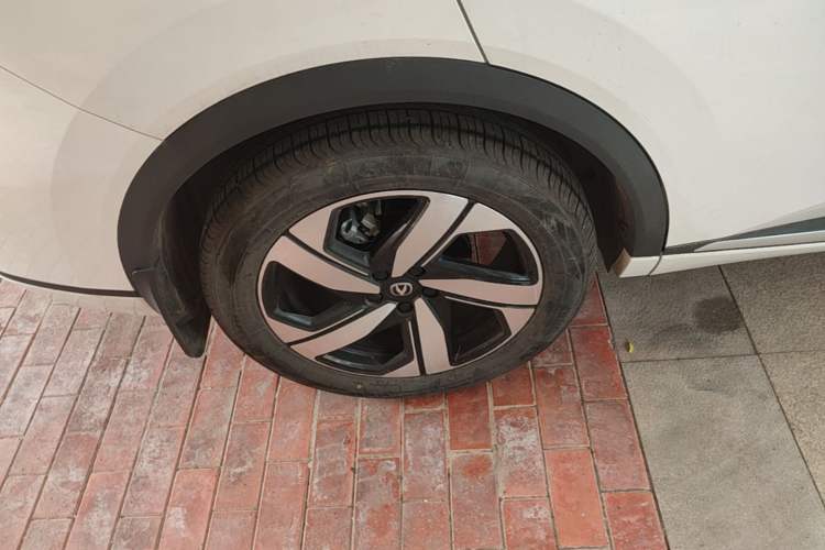 Used CHANGAN CS55PLUS 2024 3rd Generation 1.5T DCT Excellence Model Right Rear Wheel Hub