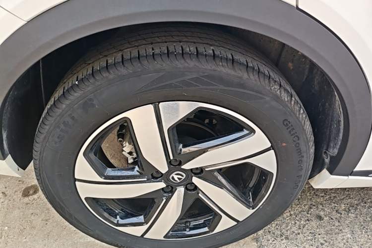 Used CHANGAN CS55PLUS 2024 3rd Generation 1.5T DCT Prestige Model Right Rear Wheel Hub