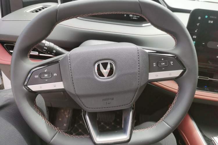Used CHANGAN CS55PLUS 2024 3rd Generation 1.5T DCT Prestige Model Steering Wheel