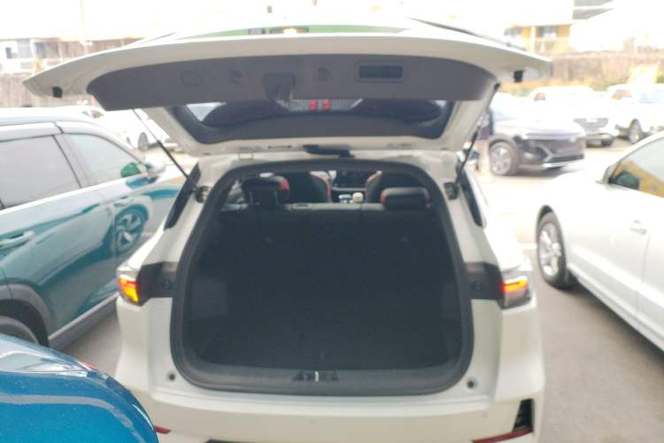Used CHANGAN CS55PLUS 2024 3rd Generation 1.5T DCT Excellence Model Trunk