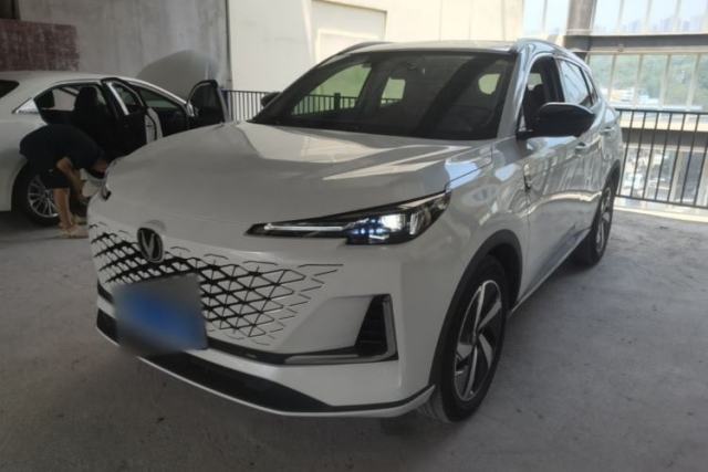 CHANGAN CS55PLUS 2025 3rd Generation Blue Whale 1.5T 500Bar Prestige Edition с пробегом