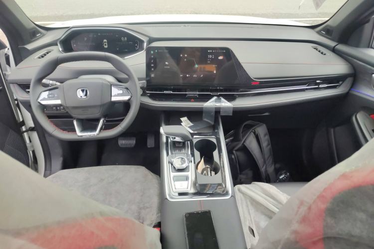 Used CHANGAN CS55PLUS 2025 3rd Generation Blue Whale 1.5T 500Bar Prestige Edition Interior 1