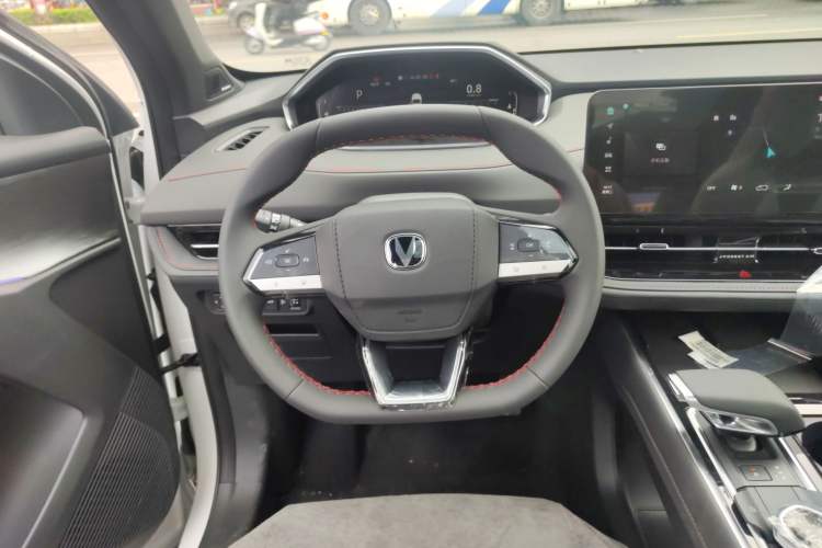 Used CHANGAN CS55PLUS 2025 3rd Generation Blue Whale 1.5T 500Bar Prestige Edition Interior 2