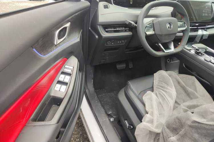 Used CHANGAN CS55PLUS 2025 3rd Generation Blue Whale 1.5T 500Bar Prestige Edition Interior 6