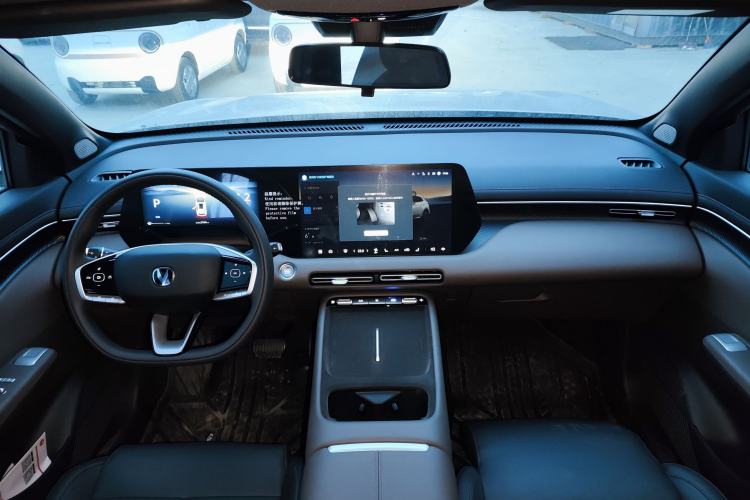 Used CHANGAN CS55PLUS 2026 Fourth Generation New Blue Whale 1.5T TianShu Premium Trim Center Console
