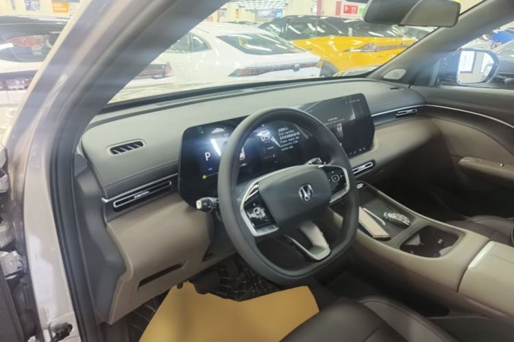 Used CHANGAN CS55PLUS 2026 Fourth Generation New Blue Whale 1.5T TianShu Premium Trim Center Console