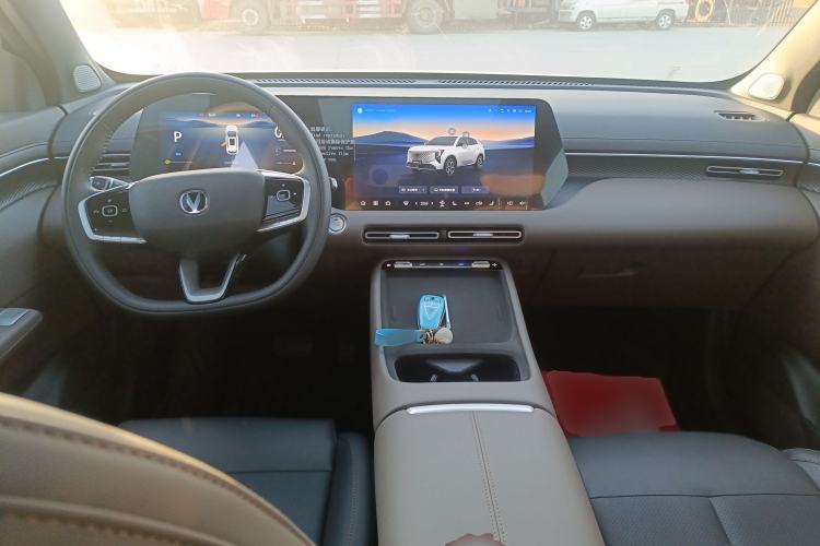 Used CHANGAN CS55PLUS 2026 Fourth Generation New Blue Whale 1.5T TianShu Premium Trim Center Console