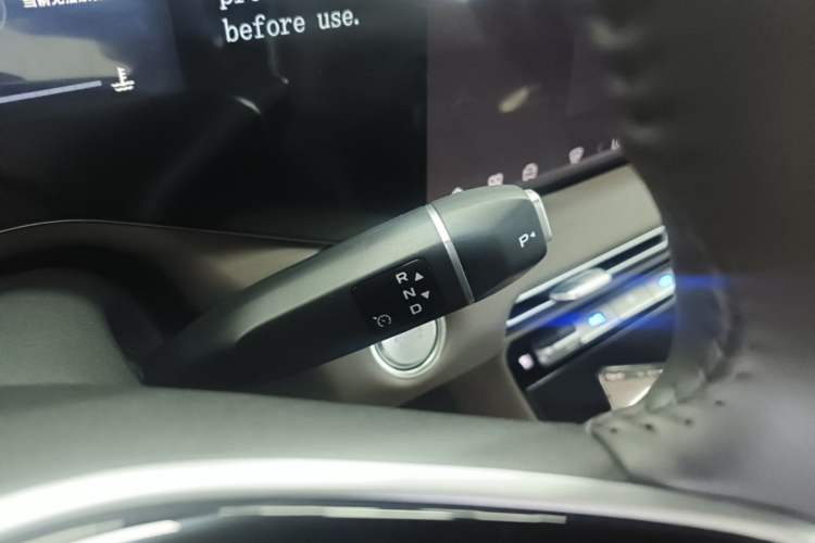 Used CHANGAN CS55PLUS 2026 Fourth Generation New Blue Whale 1.5T TianShu Premium Trim Gear Lever