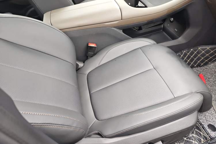 Used CHANGAN CS55PLUS 2026 Fourth Generation New Blue Whale 1.5T TianShu Premium Trim Right Front Seat