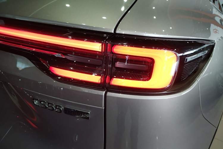 Used CHANGAN CS55PLUS 2026 Fourth Generation New Blue Whale 1.5T TianShu Premium Trim Right Rear Taillight