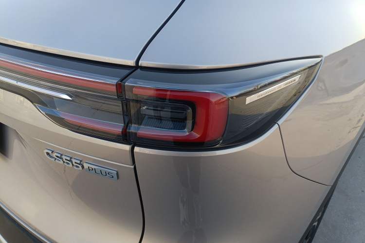 Used CHANGAN CS55PLUS 2026 Fourth Generation New Blue Whale 1.5T TianShu Premium Trim Right Rear Taillight