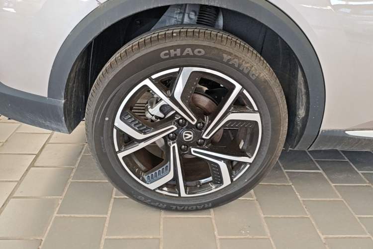 Used CHANGAN CS55PLUS 2026 Fourth Generation New Blue Whale 1.5T TianShu Premium Trim Right Rear Wheel Hub