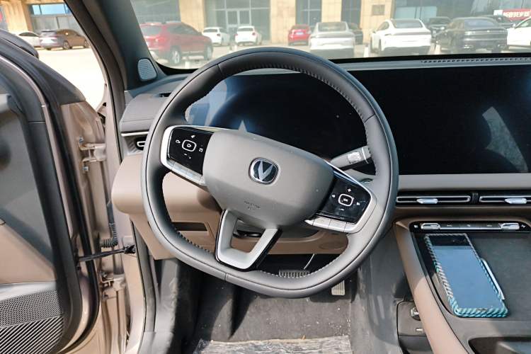 Used CHANGAN CS55PLUS 2026 Fourth Generation New Blue Whale 1.5T TianShu Premium Trim Steering Wheel