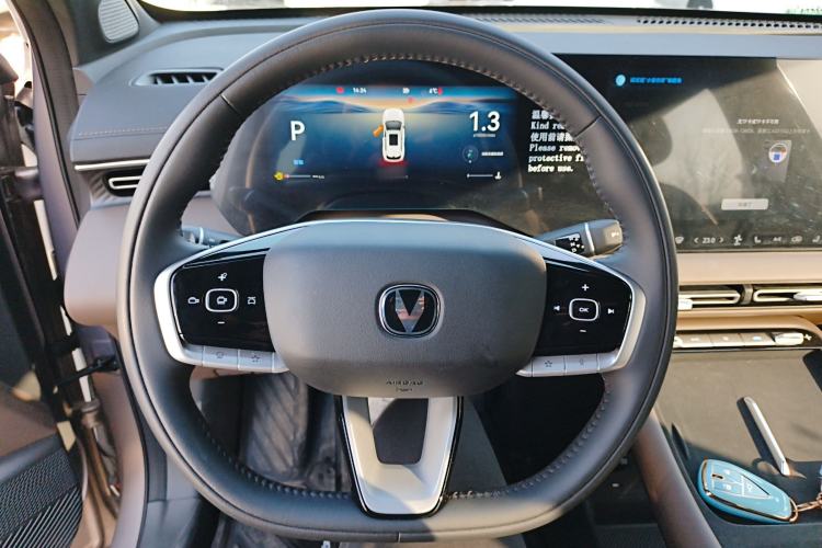 Used CHANGAN CS55PLUS 2026 Fourth Generation New Blue Whale 1.5T TianShu Premium Trim Steering Wheel