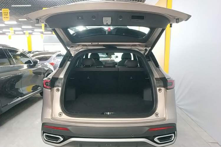 Used CHANGAN CS55PLUS 2026 Fourth Generation New Blue Whale 1.5T TianShu Premium Trim Trunk