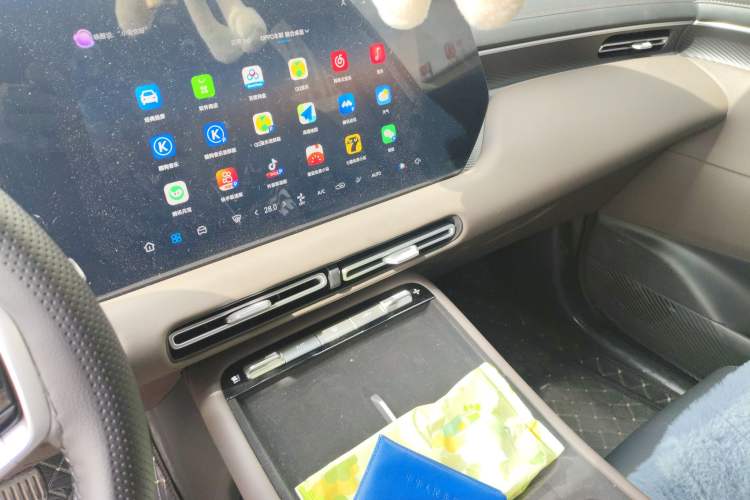 Used CHANGAN CS55PLUS 2026 Model Fourth-Generation New Blue Whale 1.5T Leading Model Audio And AC Panel