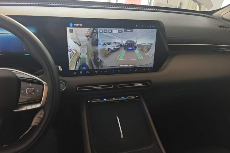 Used CHANGAN CS55PLUS 2026 Fourth Generation New Blue Whale 1.5T TianShu Premium Trim Audio And AC Panel