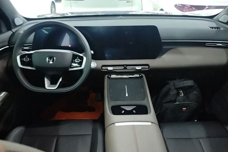 Used CHANGAN CS55PLUS 2026 Model Fourth-Generation New Blue Whale 1.5T Leading Model Center Console