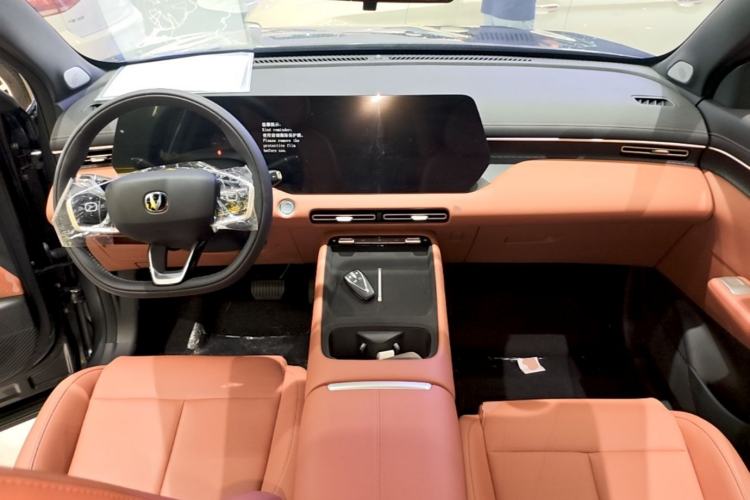 Used CHANGAN CS55PLUS 2026 Model Fourth-Generation New Blue Whale 1.5T Leading Model Center Console