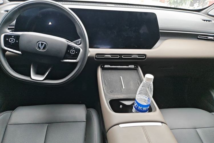 Used CHANGAN CS55PLUS 2026 Fourth Generation New Blue Whale 1.5T TianShu Premium Trim Center Console