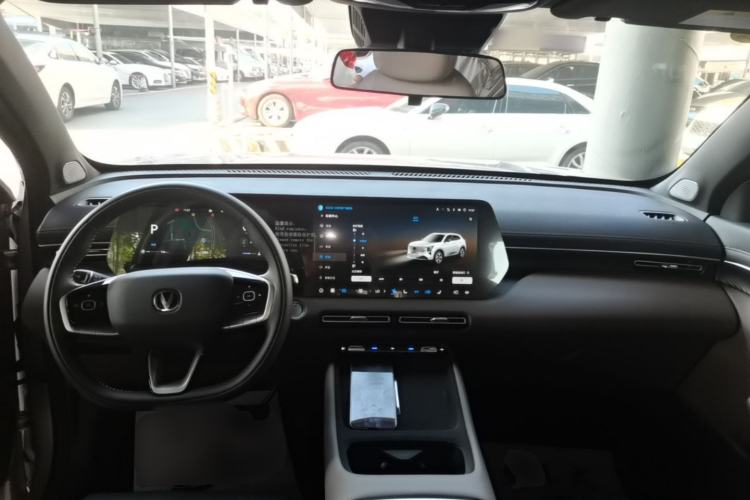 Used CHANGAN CS55PLUS 2026 Fourth Generation New Blue Whale 1.5T TianShu Premium Trim Center Console
