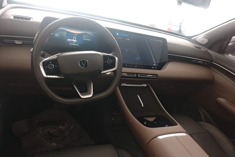 Used CHANGAN CS55PLUS 2026 Fourth Generation New Blue Whale 1.5T TianShu Premium Trim Center Console