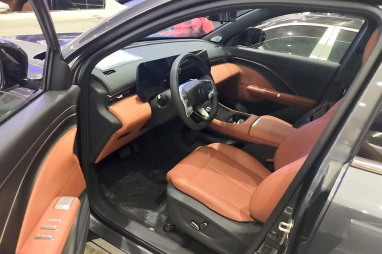 Used CHANGAN CS55PLUS 2026 Model Fourth-Generation New Blue Whale 1.5T Leading Model Driver Seat