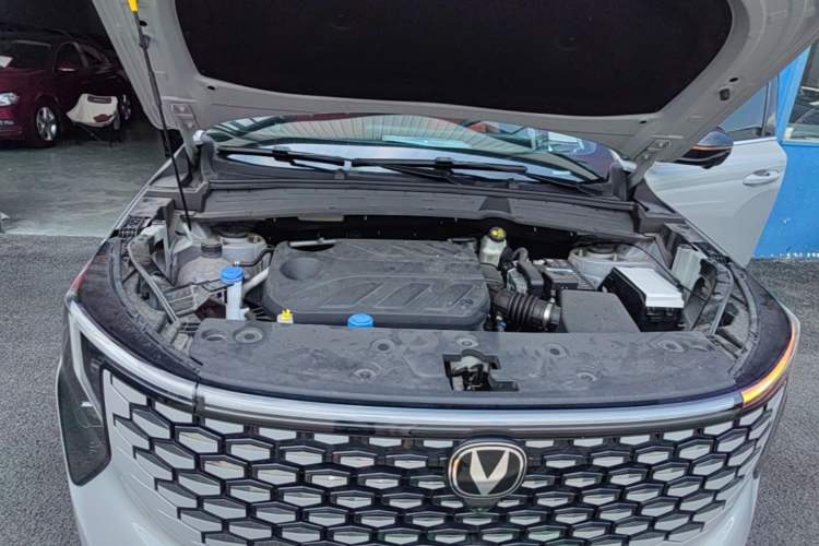 Used CHANGAN CS55PLUS 2026 Model Fourth-Generation New Blue Whale 1.5T Leading Model Engine Bay