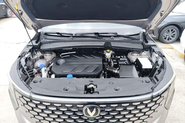 Used CHANGAN CS55PLUS 2026 Fourth Generation New Blue Whale 1.5T TianShu Premium Trim Engine Bay