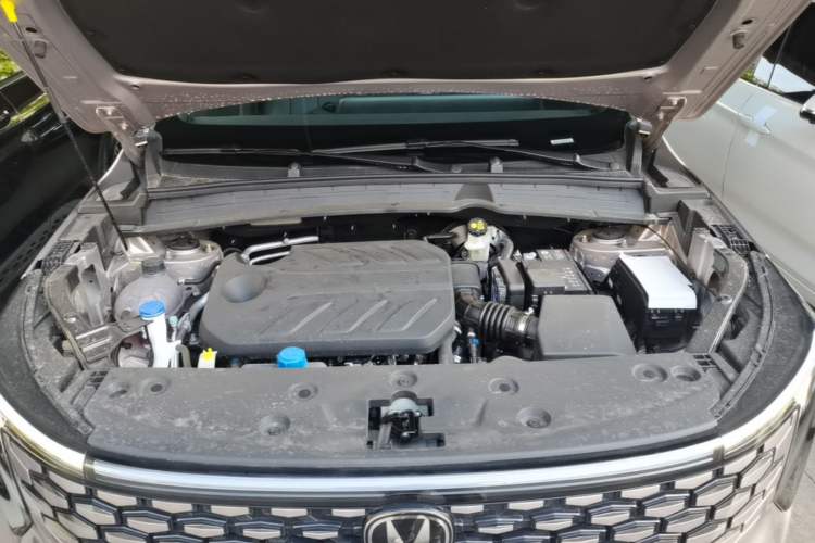 Used CHANGAN CS55PLUS 2026 Fourth Generation New Blue Whale 1.5T TianShu Premium Trim Engine Bay