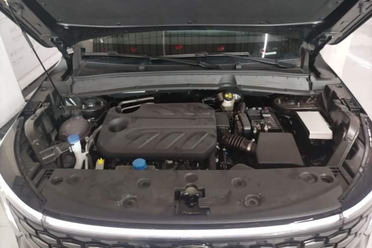 Used CHANGAN CS55PLUS 2026 Model Fourth-Generation New Blue Whale 1.5T Leading Model Engine Bay