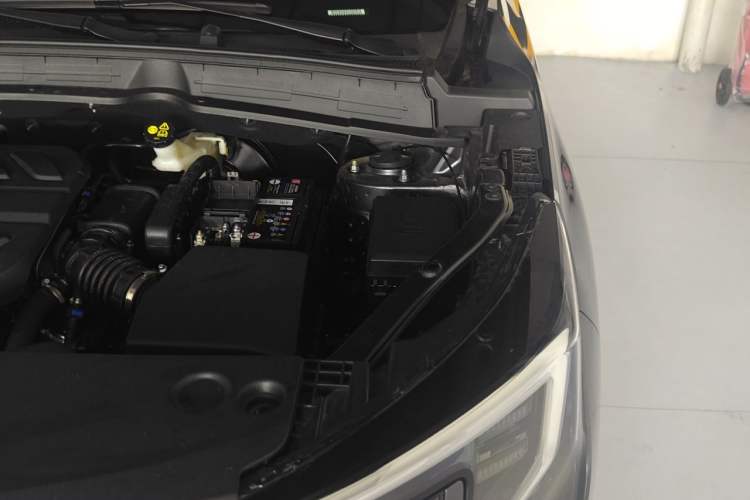 Used CHANGAN CS55PLUS 2026 Model Fourth-Generation New Blue Whale 1.5T Leading Model Engine Bay Left