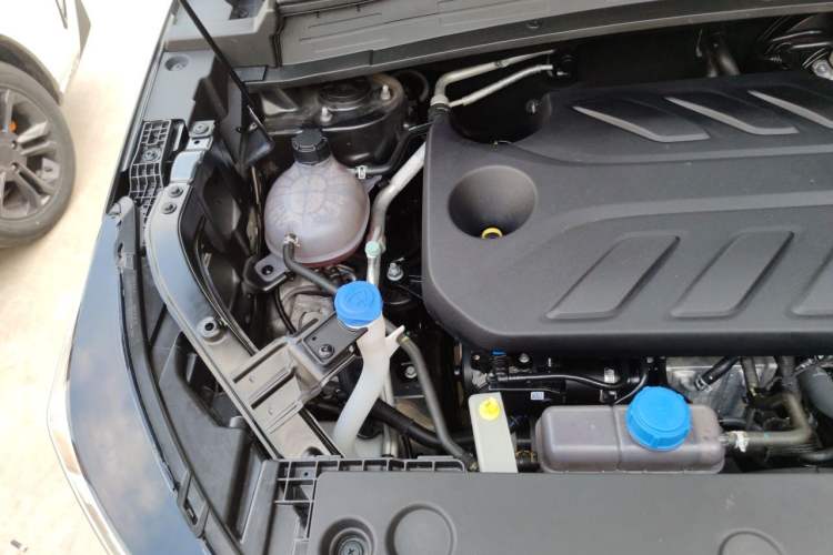 Used CHANGAN CS55PLUS 2026 Model Fourth-Generation New Blue Whale 1.5T Leading Model Engine Bay Right