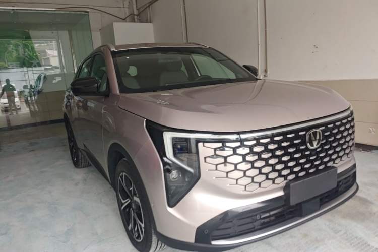 Used CHANGAN CS55PLUS 2026 Fourth Generation New Blue Whale 1.5T TianShu Premium Trim Front Right 45 Deg