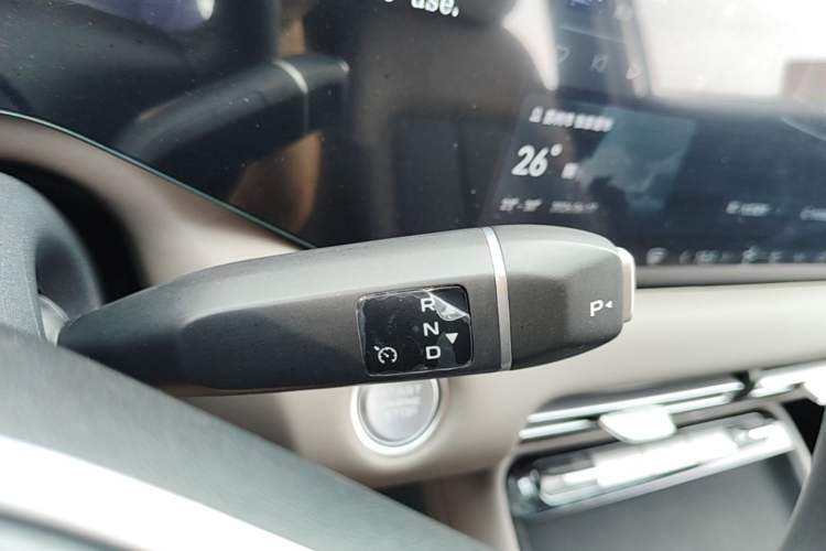 Used CHANGAN CS55PLUS 2026 Fourth Generation New Blue Whale 1.5T TianShu Premium Trim Gear Lever