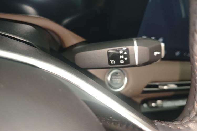 Used CHANGAN CS55PLUS 2026 Fourth Generation New Blue Whale 1.5T TianShu Premium Trim Gear Lever