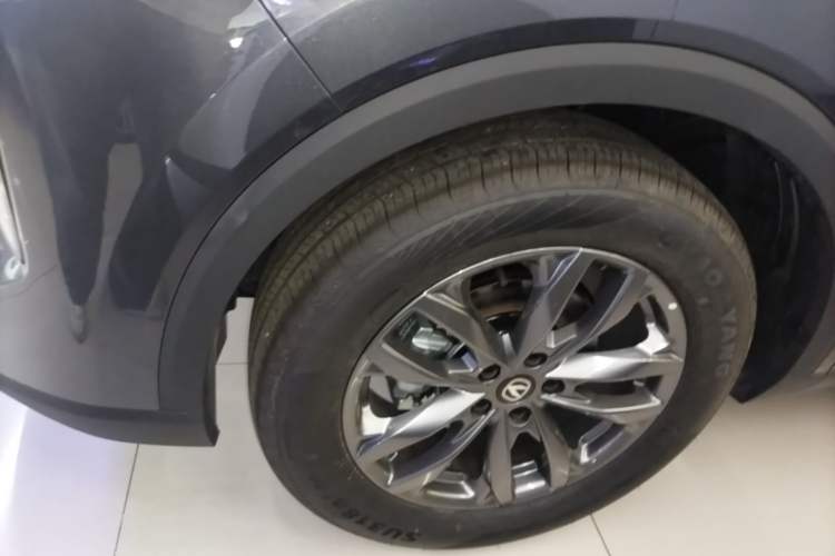 Used CHANGAN CS55PLUS 2026 Model Fourth-Generation New Blue Whale 1.5T Leading Model Left Front Wheel Hub