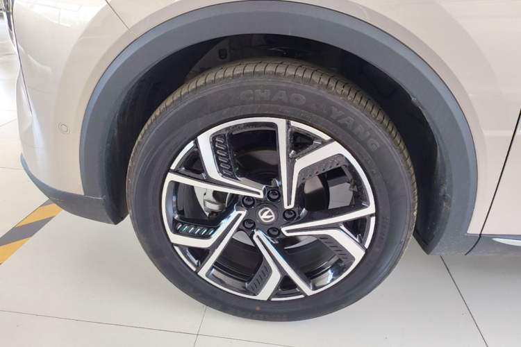Used CHANGAN CS55PLUS 2026 Fourth Generation New Blue Whale 1.5T TianShu Premium Trim Left Front Wheel Hub