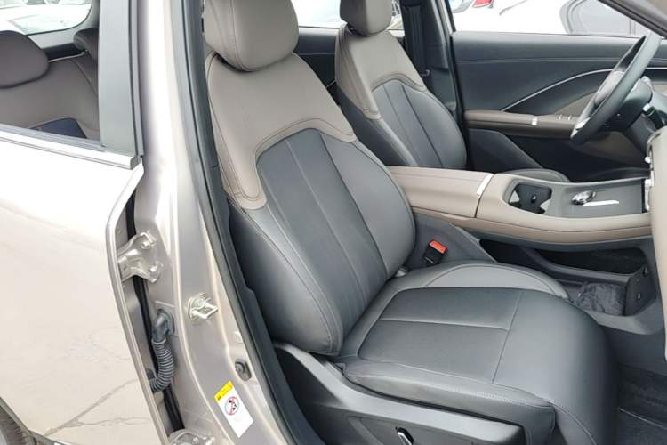 Used CHANGAN CS55PLUS 2026 Fourth Generation New Blue Whale 1.5T TianShu Premium Trim Right Front Seat
