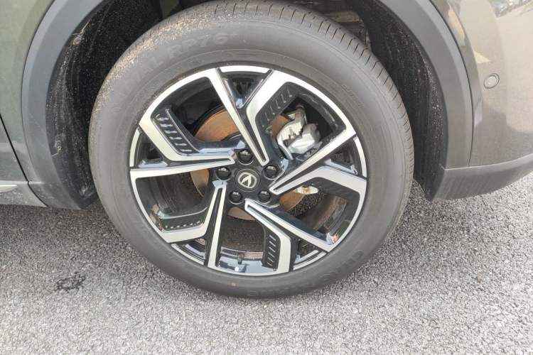 Used CHANGAN CS55PLUS 2026 Model, 4th Generation New Blue Whale 1.5T Tianxu Luxury Version Right Front Wheel Hub